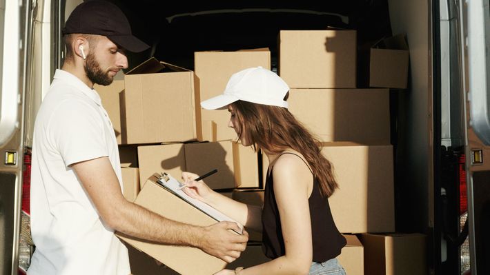 What's the Best Way to Send Small Packages Internationally? A Complete Guide