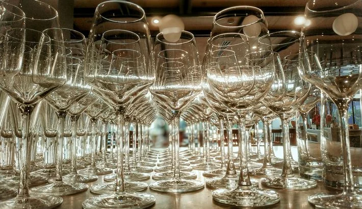 How to Ship Glass Items Without Breaking